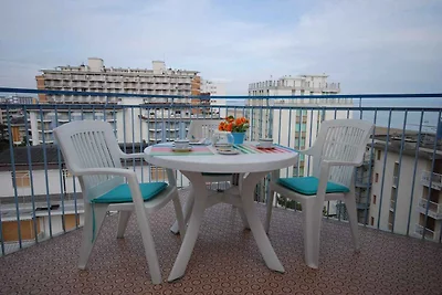 Ferienwohnung mit Klimaanlage und Balkon