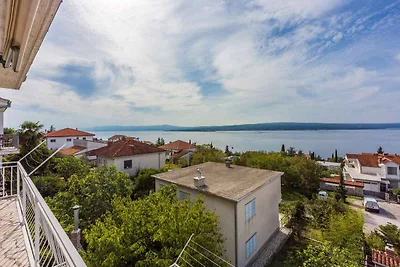 Ferienwohnung mit Balkon und Klimaanlage