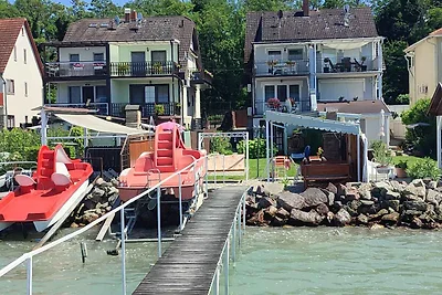 Ferienwohnung direkt am See mit eigener Steg