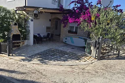 Ferienwohnung mit Klimaanlage und Grill