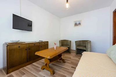 Ferienwohnung mit Klimaanlage und Balkon