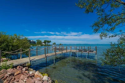 Ferienhaus völlig renoviert direkt am Balaton