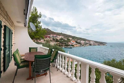 Ferienwohnung mit Terrasse, Grillmöglichkeit 