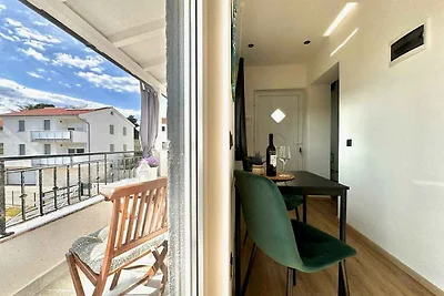 Studio mit Balkon