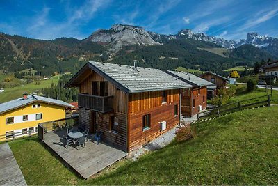 Ferienhaus mit Hallenbad, WLAN und Parkplatz