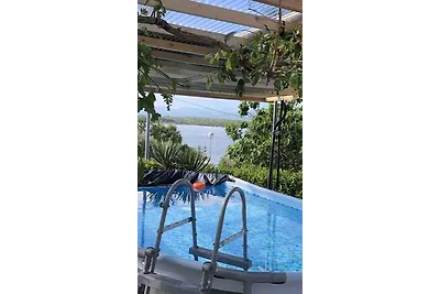 Ferienwohnung Sara mit Meerblick und Pool
