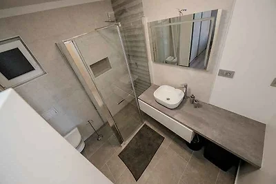 Luxusapartment für 4 + 2 Personen mit Gemeins