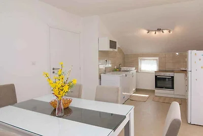 Ferienwohnung Tia B4