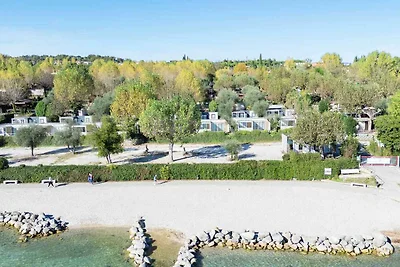 Mobilehome mit Holzterrasse