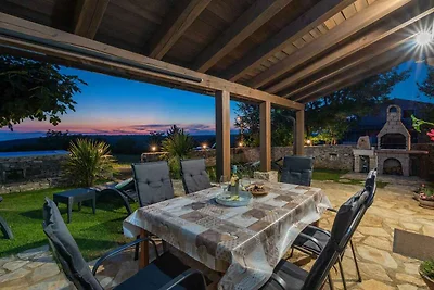Ferienhaus mit Whirlpool und Pool