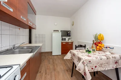 Ferienwohnung mit Balkon und Klimaanlage