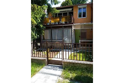 Ferienhaus in Balatonnähe mit Garten und