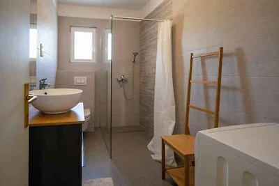 Charmante Ferienunterkunft Srića in Sv.