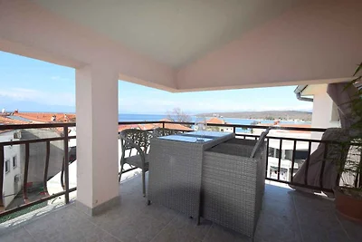 Ferienwohnung in Mansarde mit Meerblick