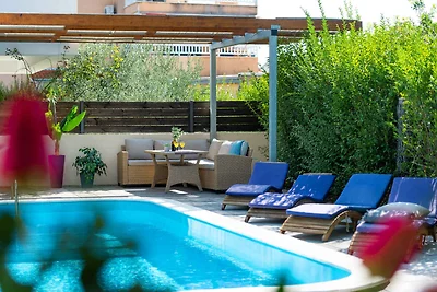 Ferienhaus mit Klimaanlage und Aussenpool