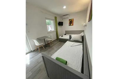 Studio mit Klimaanlage und WLAN in der Nähe v
