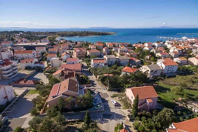 Komfortables Ferienhaus Vanja mit privatem Po