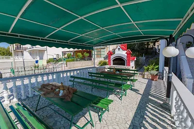 Ferienwohnung mit Pool zur gemeinsamen