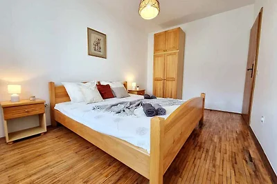 Ferienwohnung mit Klimaanlage und Balkon