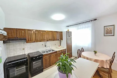 Ferienwohnung für 6 Personen mit Terrasse