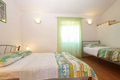 Ferienwohnung mit Garten und Grill