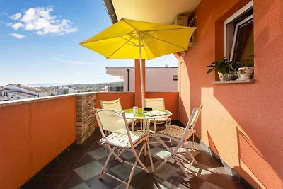 Ferienwohnung mit Klimaanlage und Balkon