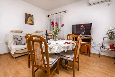 Ferienwohnung mit Klimaanlage und Grill