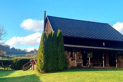 Ferienhaus mit Aussenpool und Lokal im