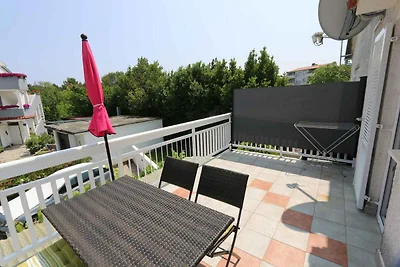 Ferienwohnung mit Klimaanlage und Balkon