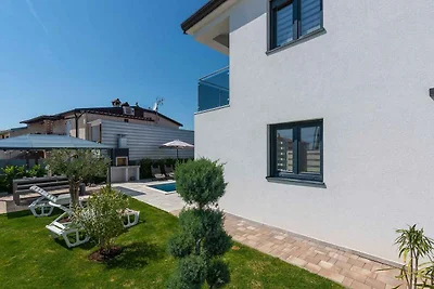 Villa mit Privatpool