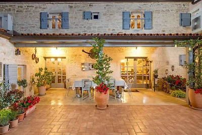 Villa mit Klimaanlage und Pool