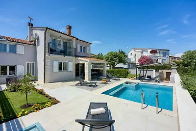 Villa mit Privatpool