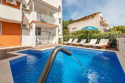 Wohnung mit Balkon, Meerblick und Gemeinschaf