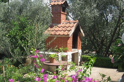 Ferienwohnung mit Terrasse und Grill