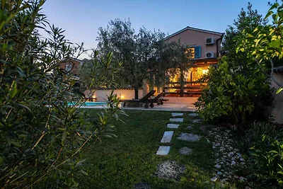 Vakantiehuis Ontspannende vakantie Dračevac