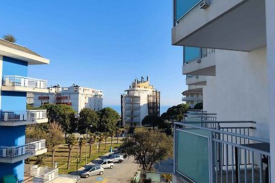 Ferienwohnung mit Balkon und Pool