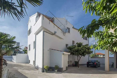 Ferienwohnung mit Terrasse und Klimaanlage