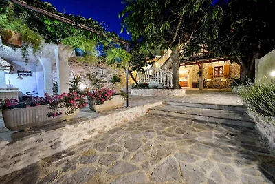 Komfortables Ferienhaus Lupe in Sukošan mit G