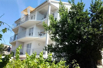Ferienwohnung mit Klimaanlage und Balkon