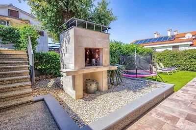 Ferienwohnung mit Pool und Klimaanlage
