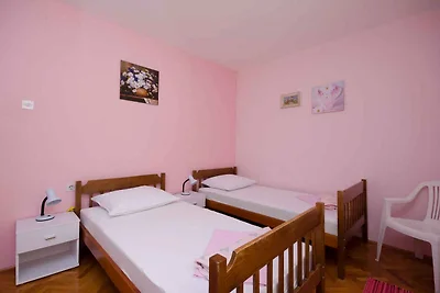 Ferienwohnung mit Terrasse und Klimaanlage