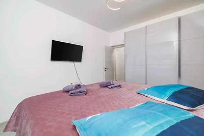 Ferienwohnung mit Balkon und einem wunderschö
