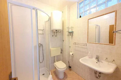 Ferienwohnung with terrace and Internet