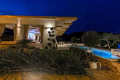 Vakantiehuis Ontspannende vakantie Seget Donji