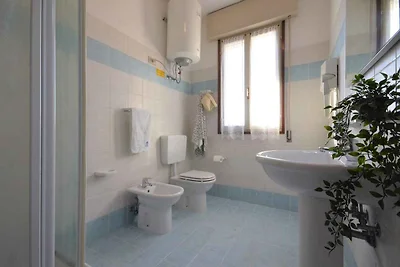 Ferienwohnung mit Balkon und Klimaanlage