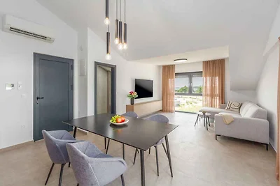Ferienwohnung Penthouse Apartment Valla