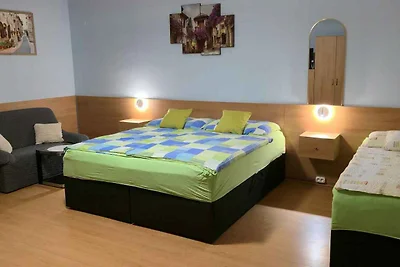 Studio in einer ruhigen Strasse in