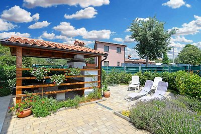 Ferienhaus mit Sonnenterrasse und Grillplatz
