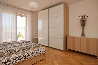 Ferienwohnung mit Terrasse und Klimaanlage