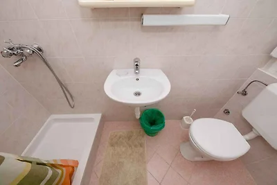 Apartment mit einem Dreibettzimmer und einem 